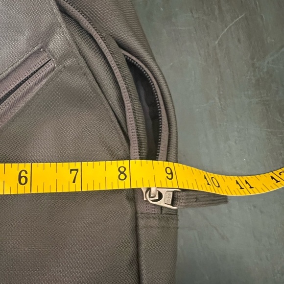 Savvy Outdoors Small crossbody sling backpack Grey. - Picture 10 of 10